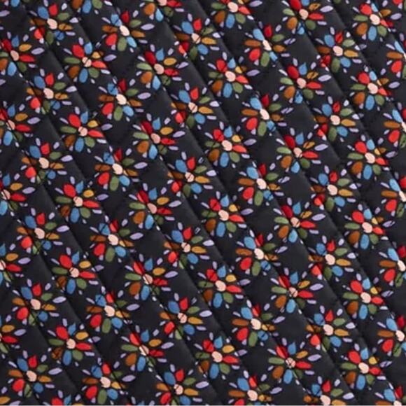 Vera Bradley NWT Essential Grand Tote Bag - Venitian Flowers Multi - Quilted - Picture 3 of 6